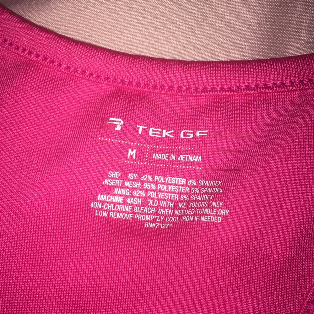 Workout top - Picture 4 of 4
